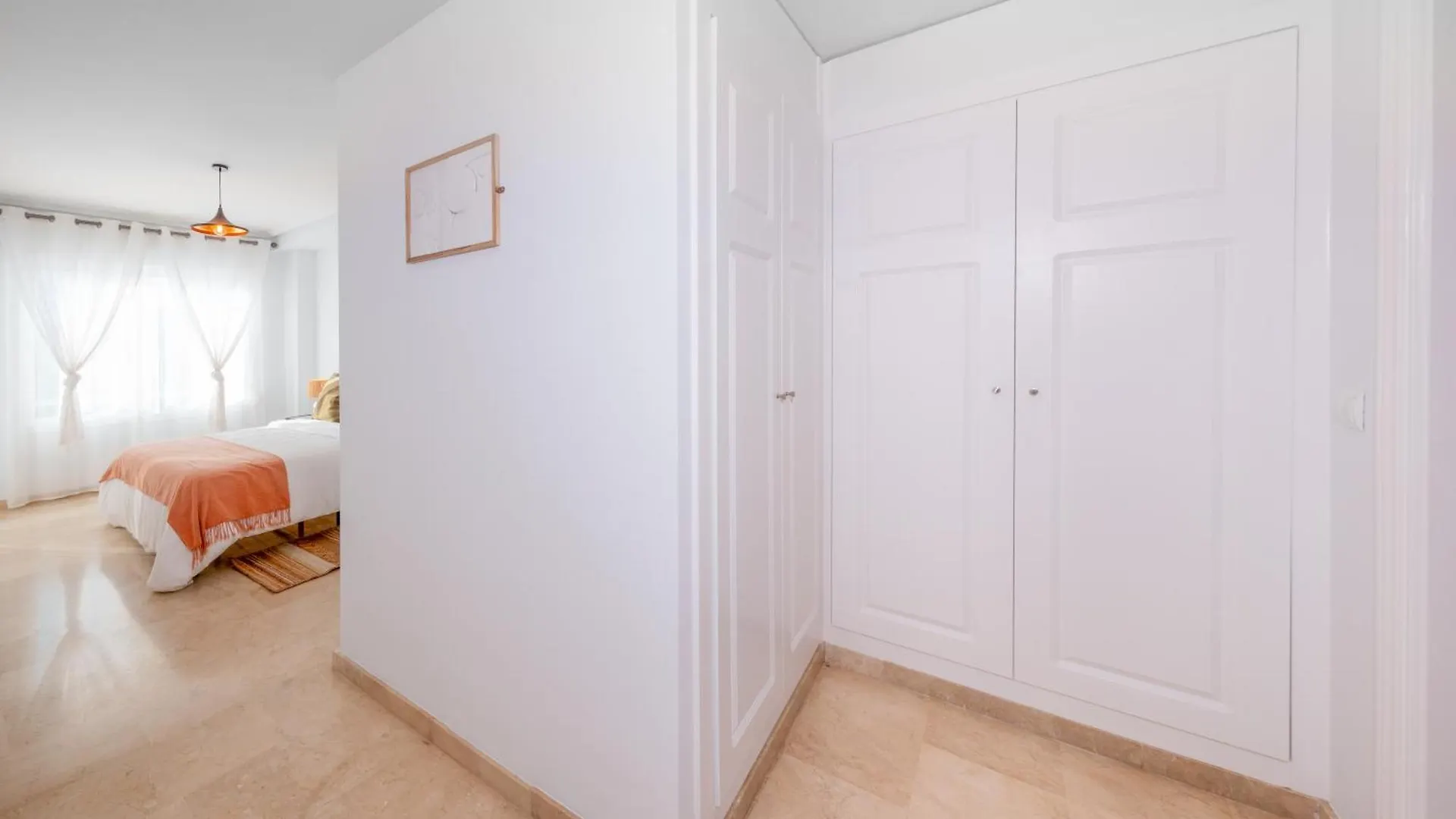 Family Fairways I Spacious 4-Bedroom Townhouse Near Beach & Golf, Estepona 0*,  Spain
