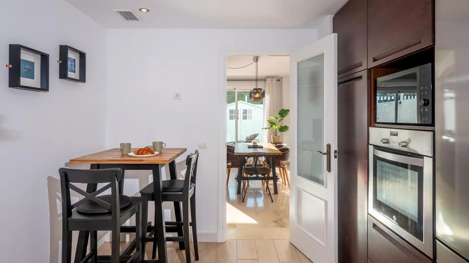 Family Fairways I Spacious 4-Bedroom Townhouse Near Beach & Golf, Estepona 0*,