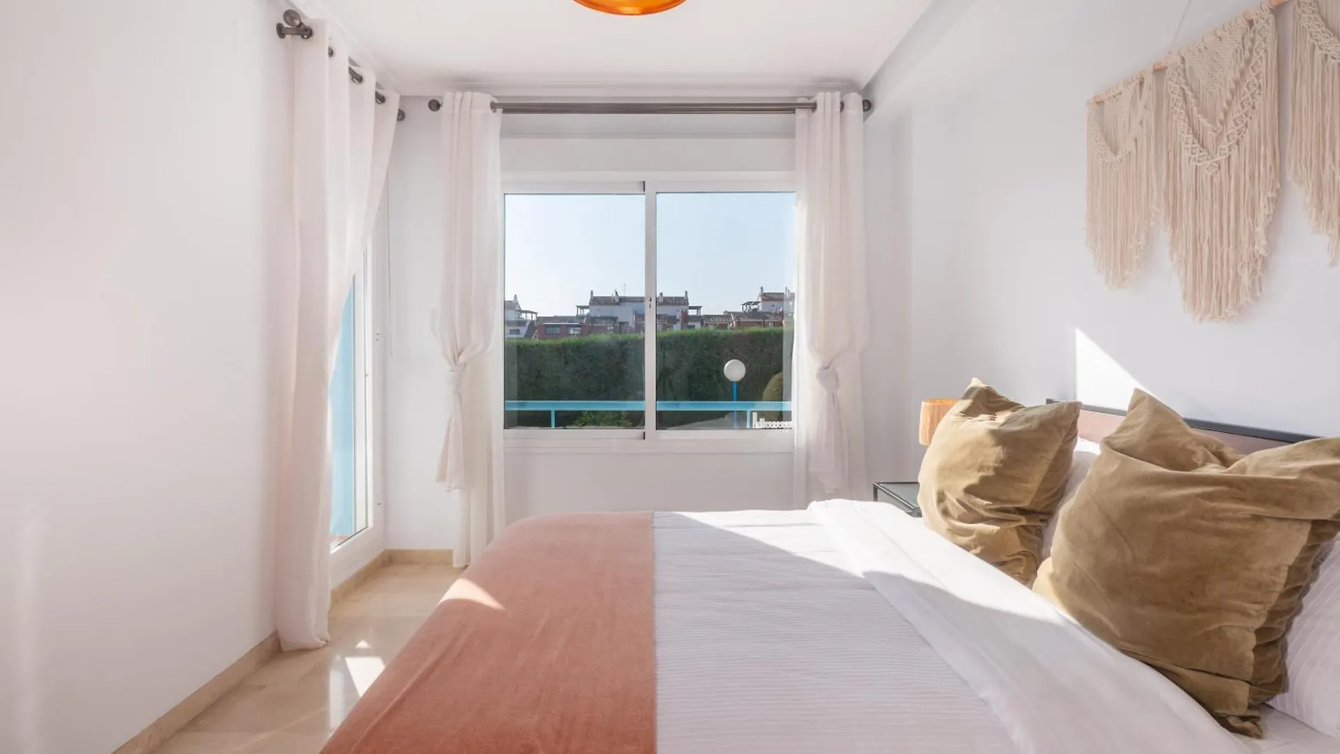 Family Fairways I Spacious 4-Bedroom Townhouse Near Beach & Golf, Estepona 0*,  Spain