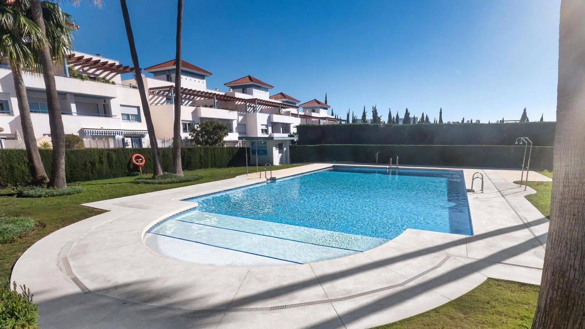 Family Fairways I Spacious 4-Bedroom Townhouse Near Beach & Golf, Estepona Holiday home